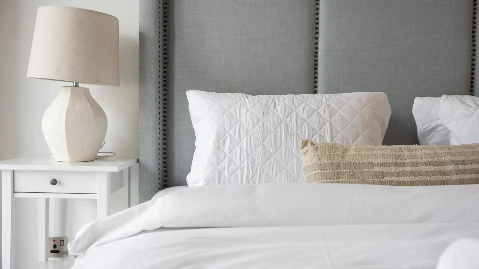 Refined And Enchanting 1 Bedroom In Ubora Tower Dubaj 0*,