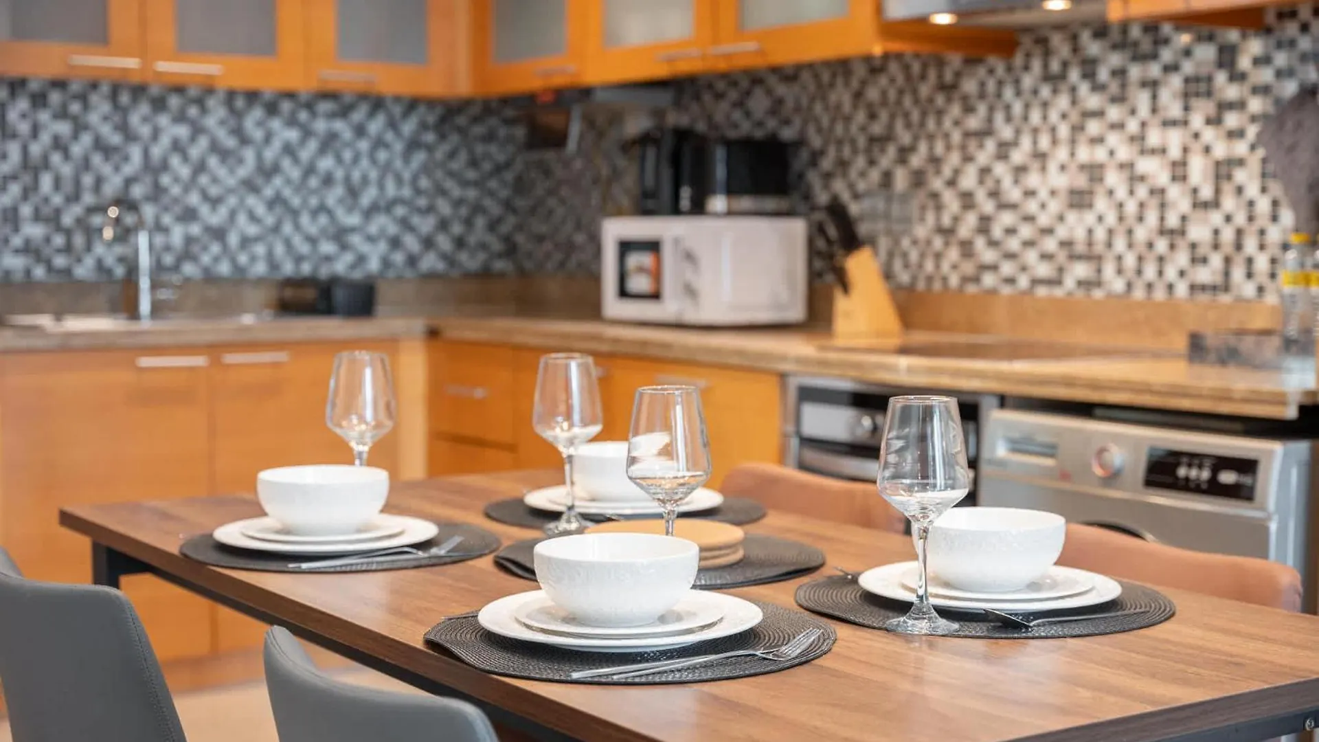 Refined And Enchanting 1 Bedroom In Ubora Tower Dubaj Apartman