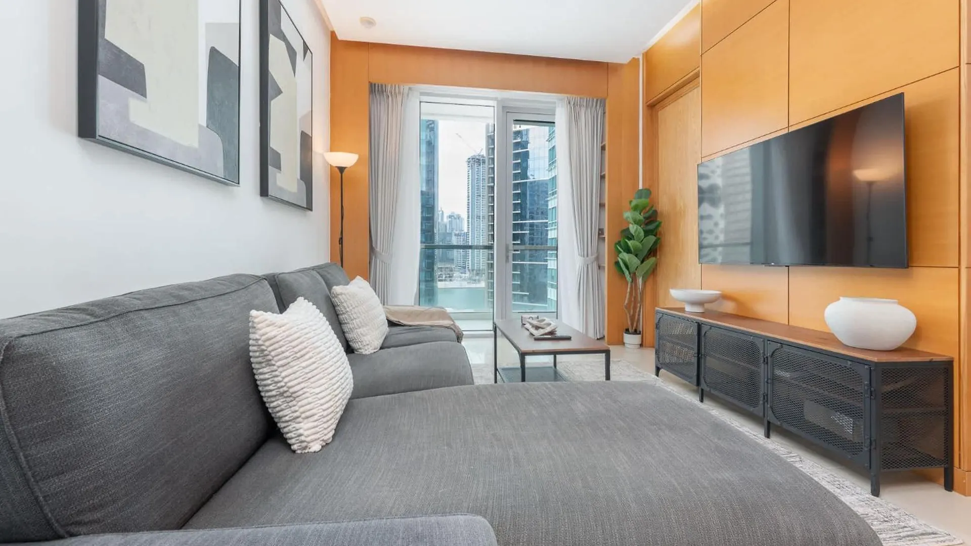 Refined And Enchanting 1 Bedroom In Ubora Tower Dubaj