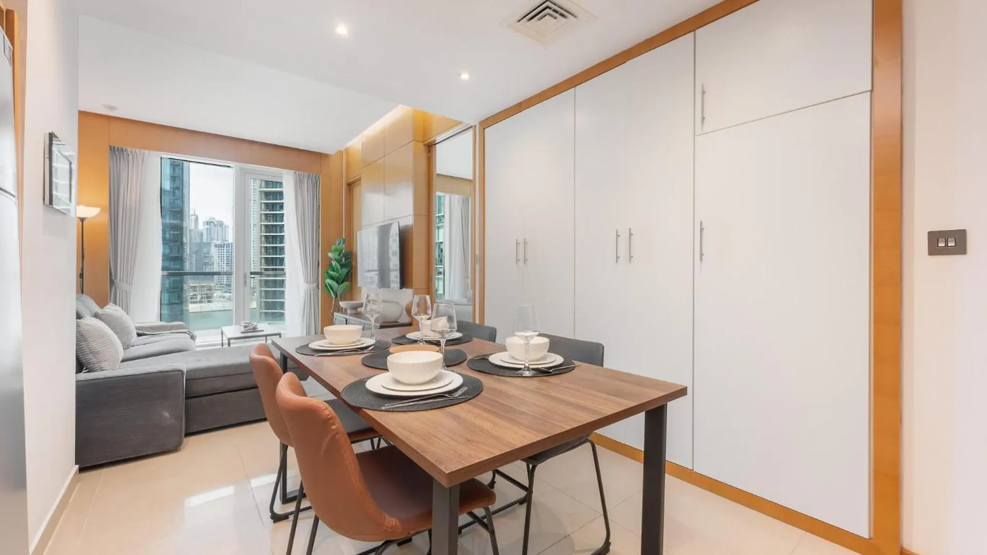 Refined And Enchanting 1 Bedroom In Ubora Tower Dubaj